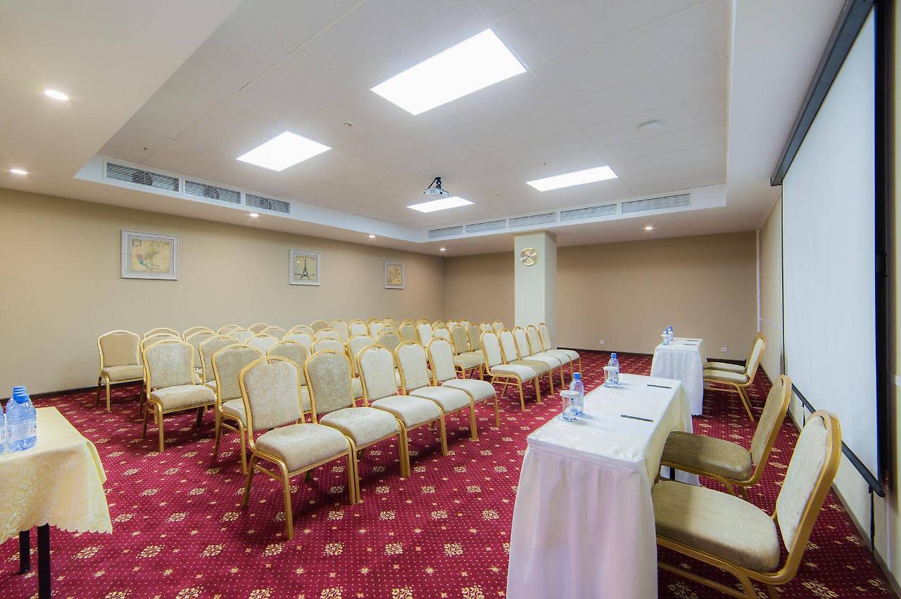 Shera Inn Hotel Almaty Ngoại thất bức ảnh