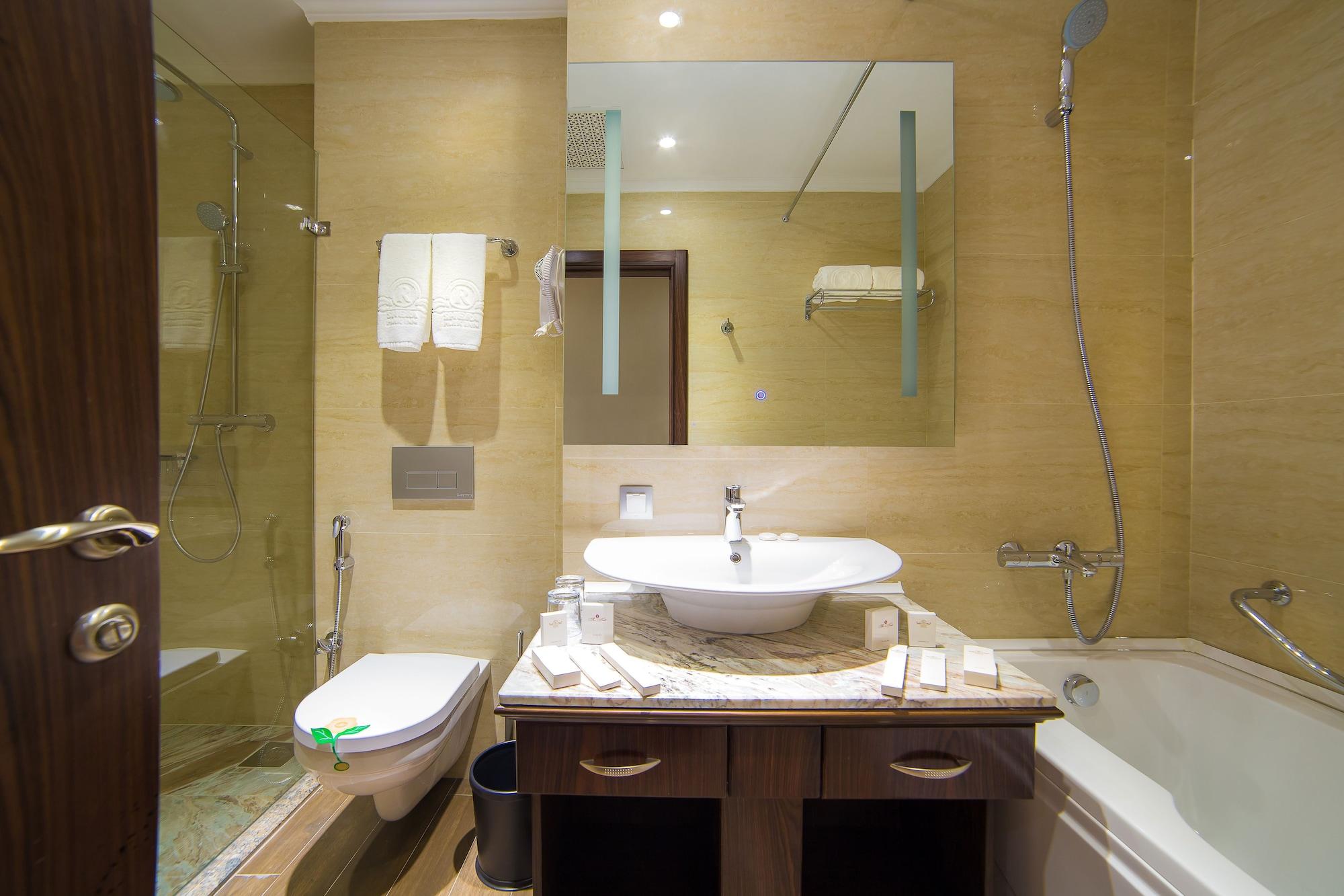 Shera Inn Hotel Almaty Ngoại thất bức ảnh