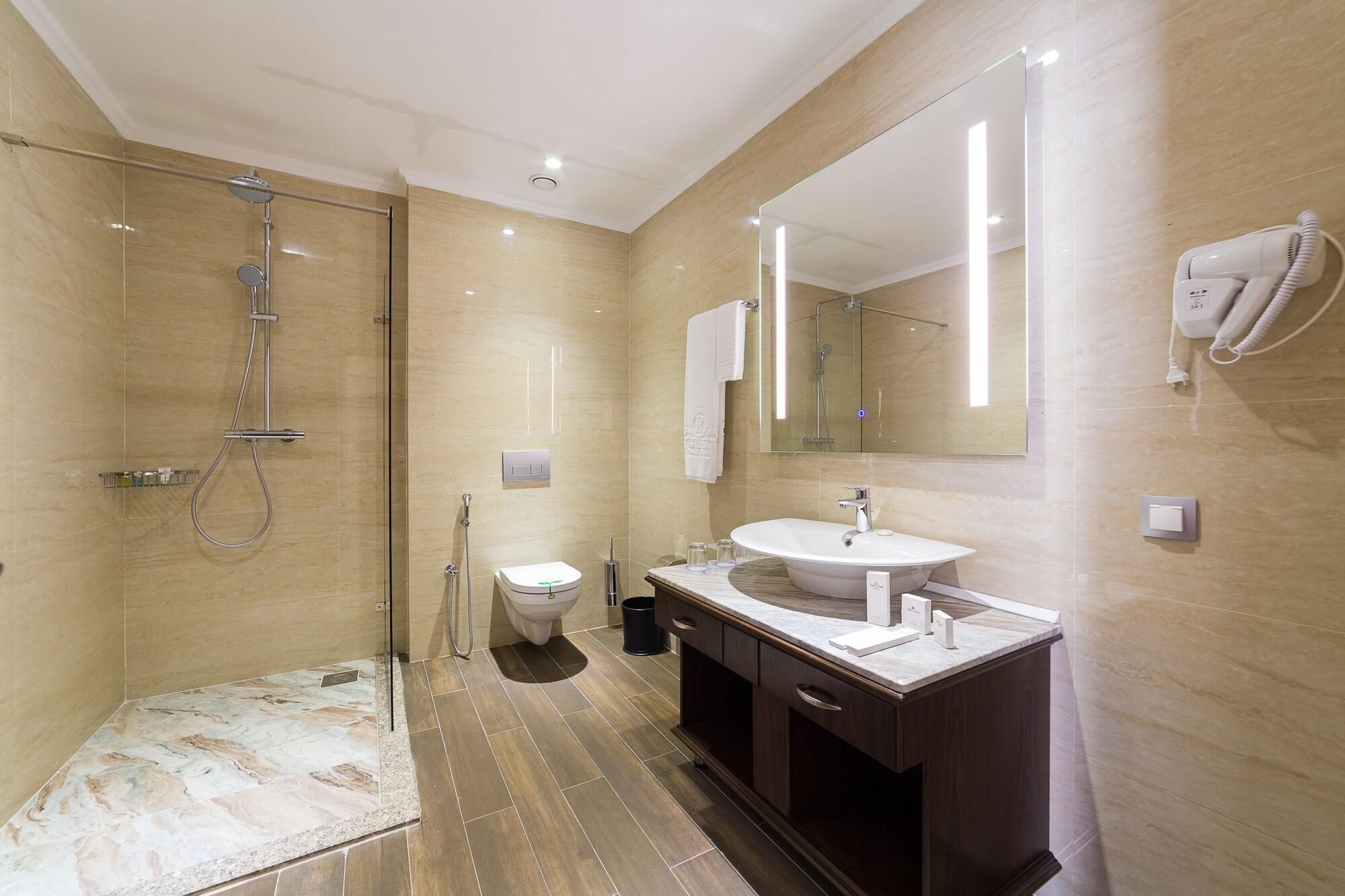 Shera Inn Hotel Almaty Ngoại thất bức ảnh