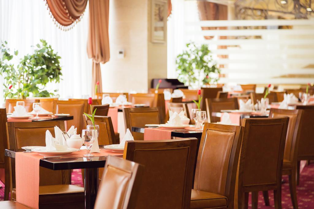 Shera Inn Hotel Almaty Ngoại thất bức ảnh