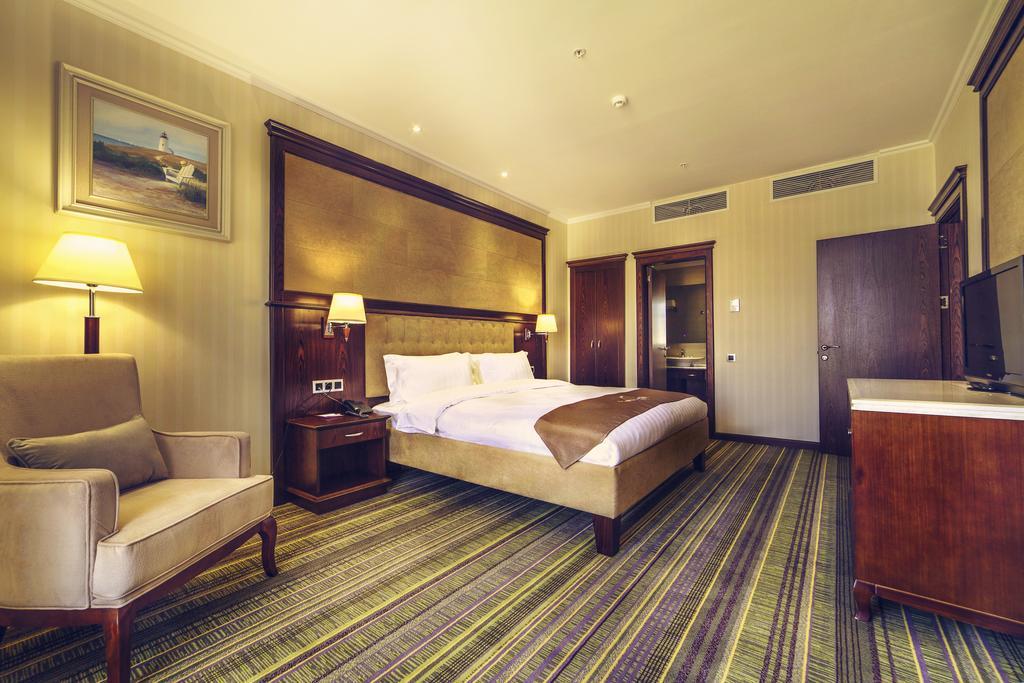Shera Inn Hotel Almaty Ngoại thất bức ảnh