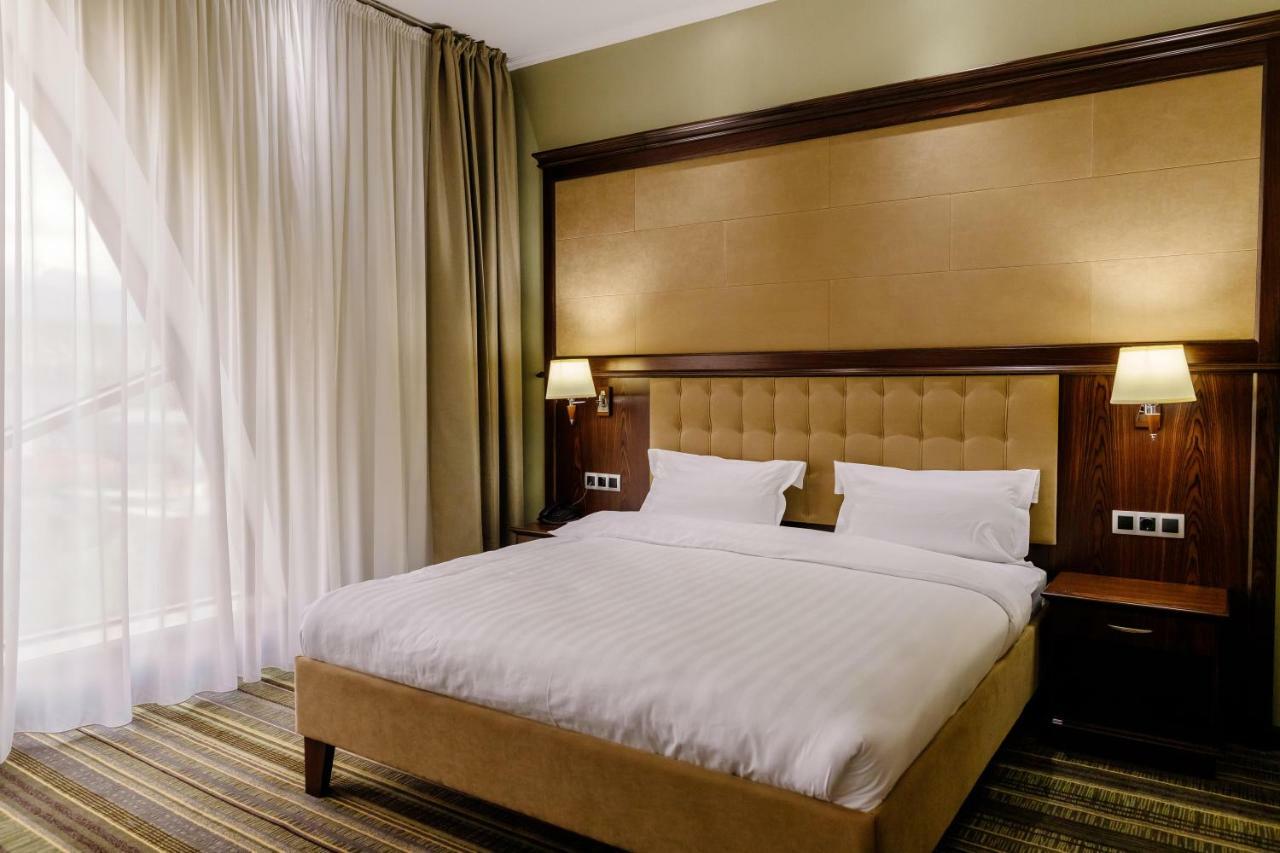 Shera Inn Hotel Almaty Ngoại thất bức ảnh